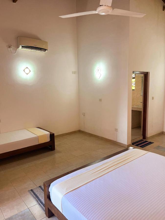 Hummus Hostel 希克杜沃 外观 照片