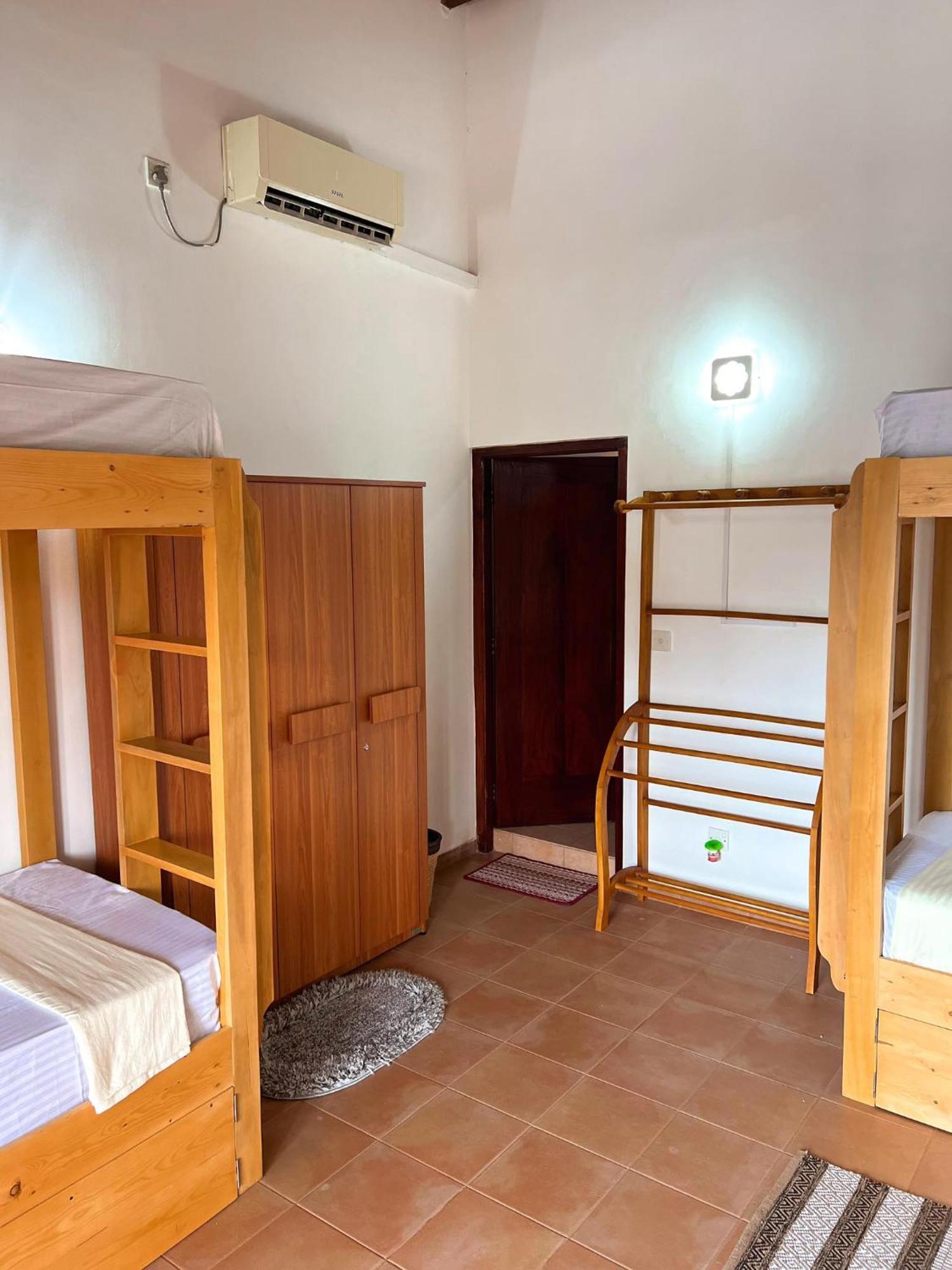 Hummus Hostel 希克杜沃 外观 照片