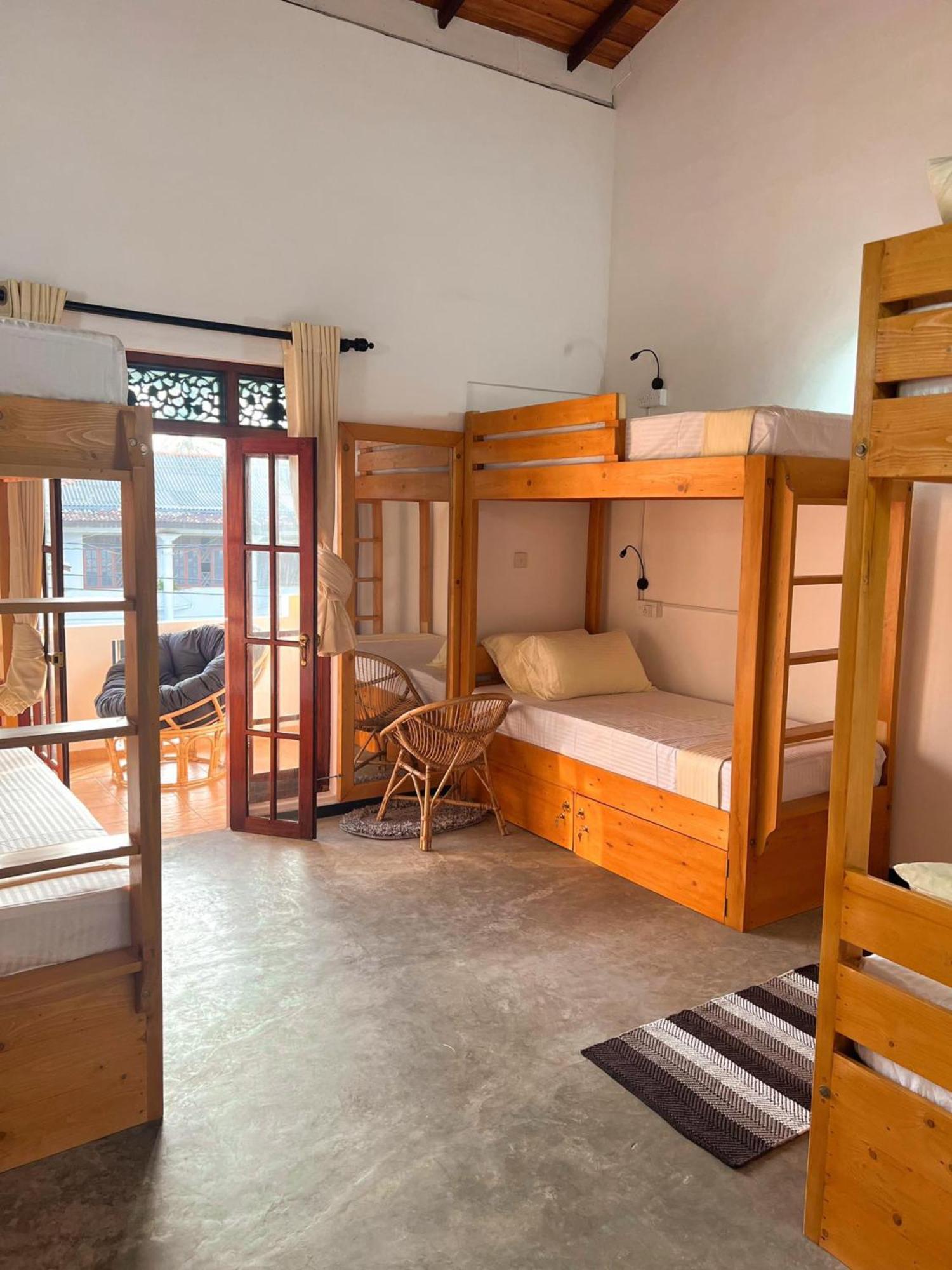 Hummus Hostel 希克杜沃 外观 照片