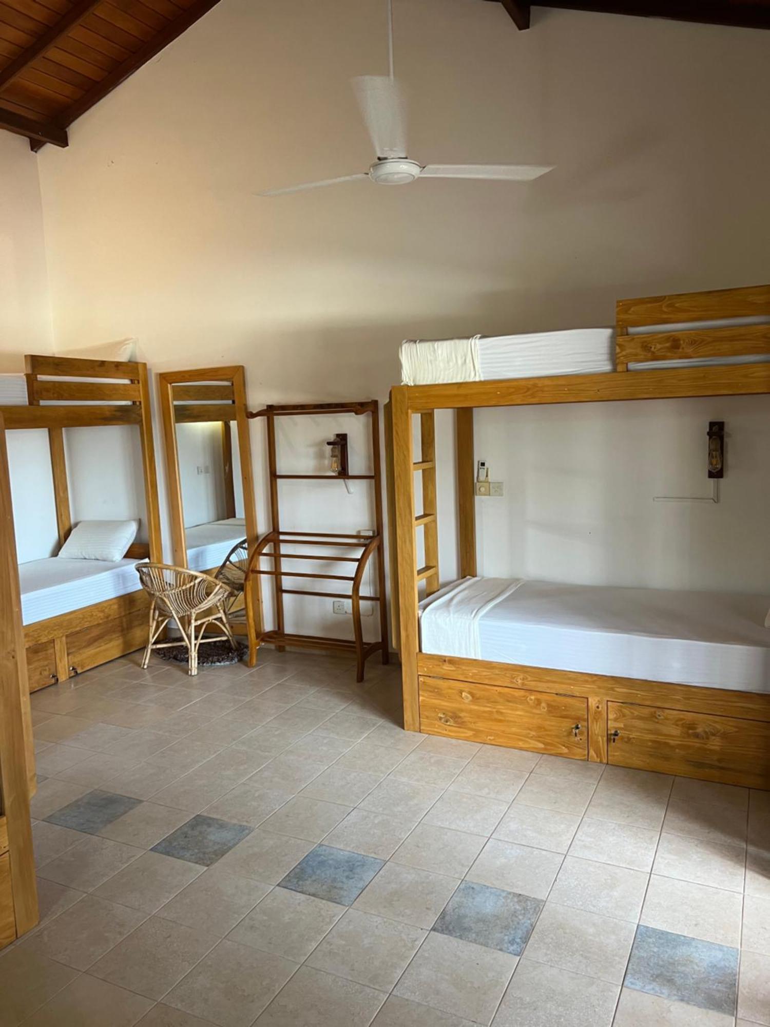 Hummus Hostel 希克杜沃 外观 照片